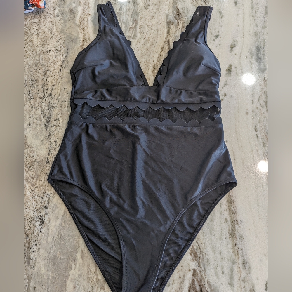 Black deep plunge swimsuit with mesh band under bust area; NO TAGS  size XL